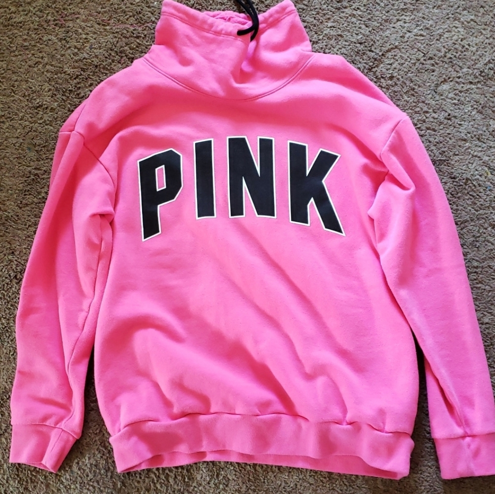 VS PINK Pullover